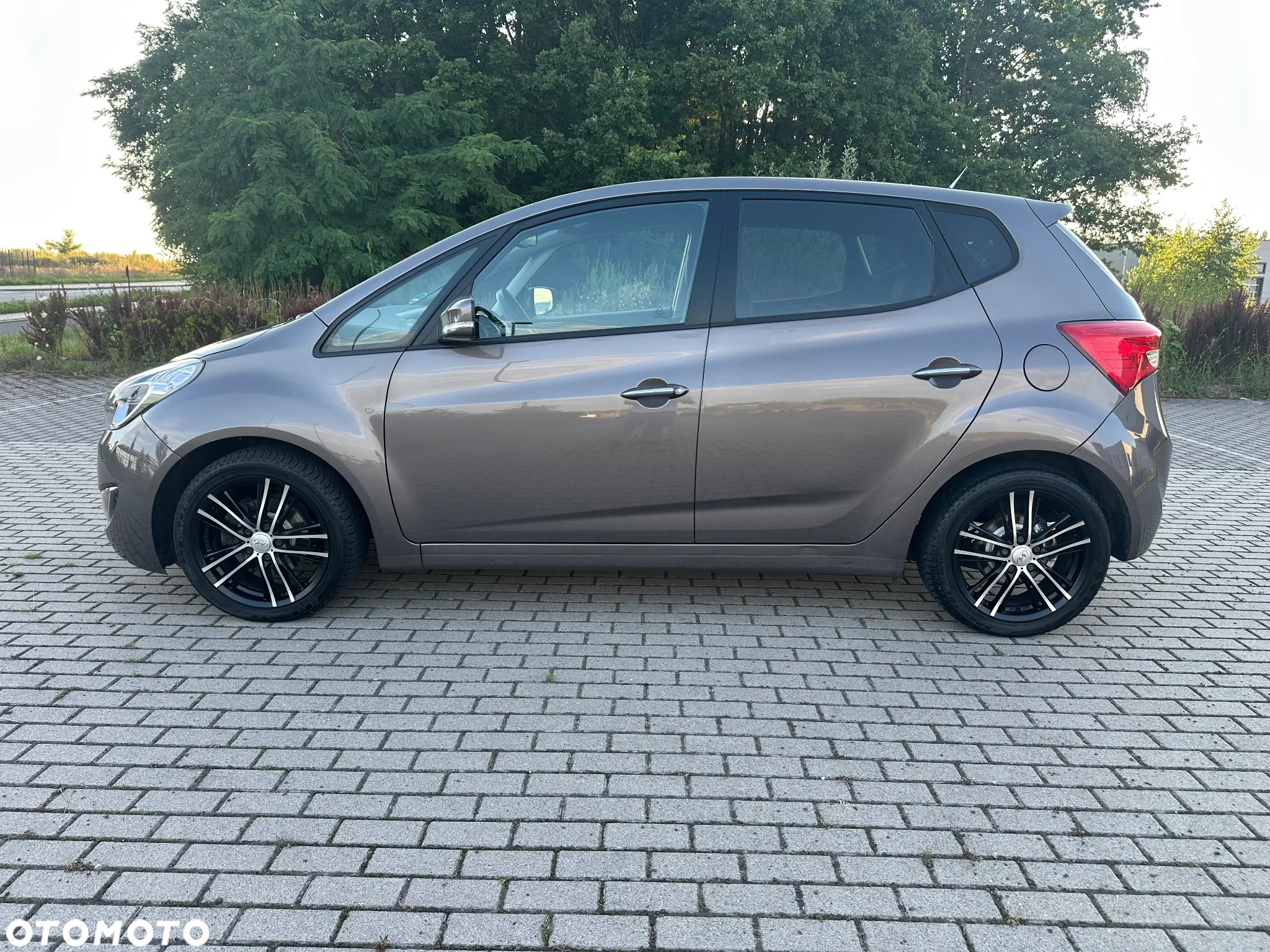 Hyundai ix20 1.6 CRDi Edition 20 - 12