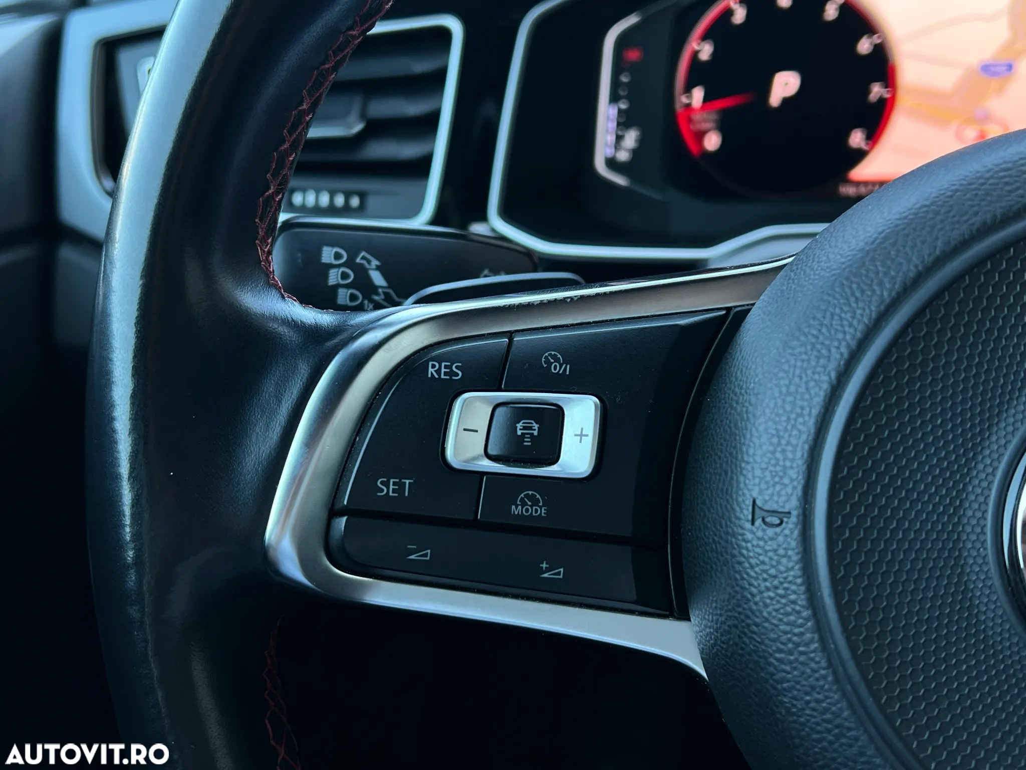 Volkswagen Polo 2.0 TSI DSG GTI - 23