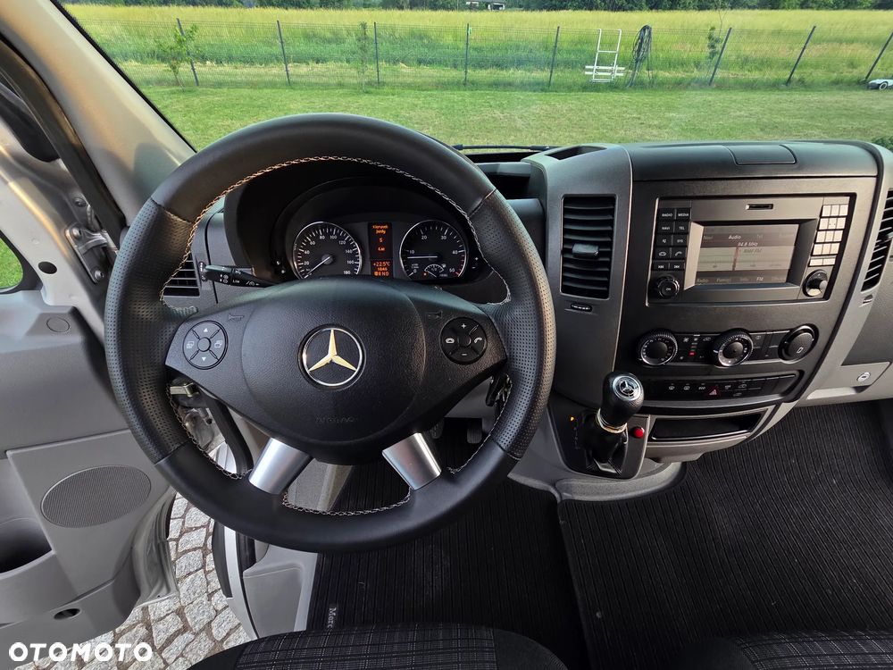 Mercedes-Benz Sprinter - 35