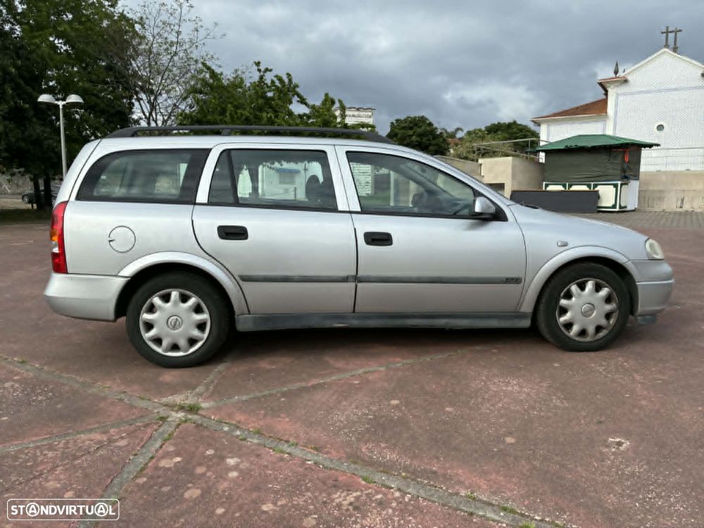 Opel Astra 1.4 Club - 4