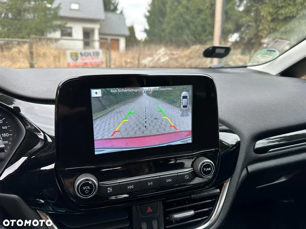 Ford Fiesta 1.1 S&S TITANIUM - 34