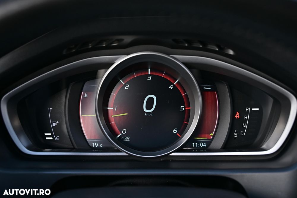 Volvo V40 D3 Geartronic - 24