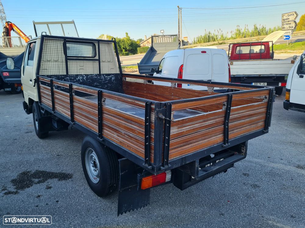 Toyota Dyna 150 - 4