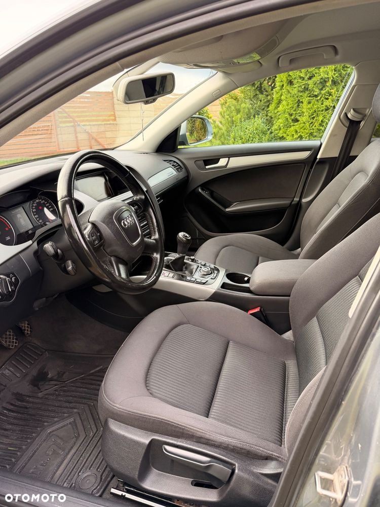 Audi A4 Avant 3.0 TDI Quattro - 28