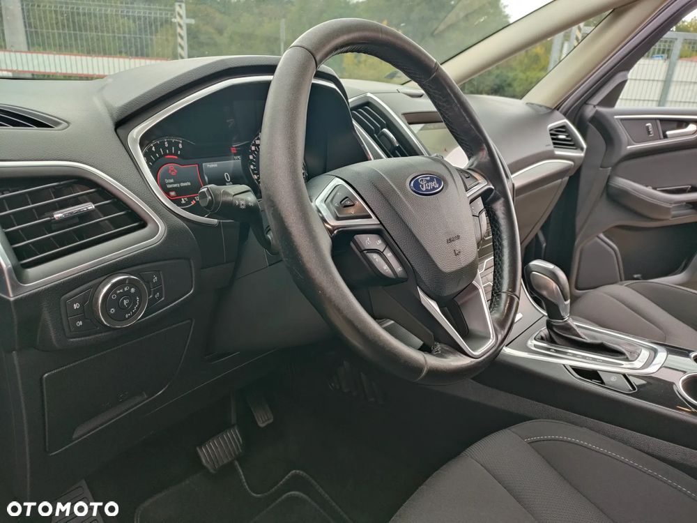 Ford S-Max 2.0 TDCi Titanium PowerShift - 24