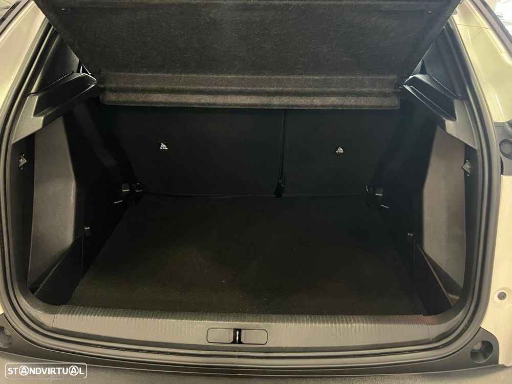 Peugeot 2008 1.2 PureTech Active Pack - 19