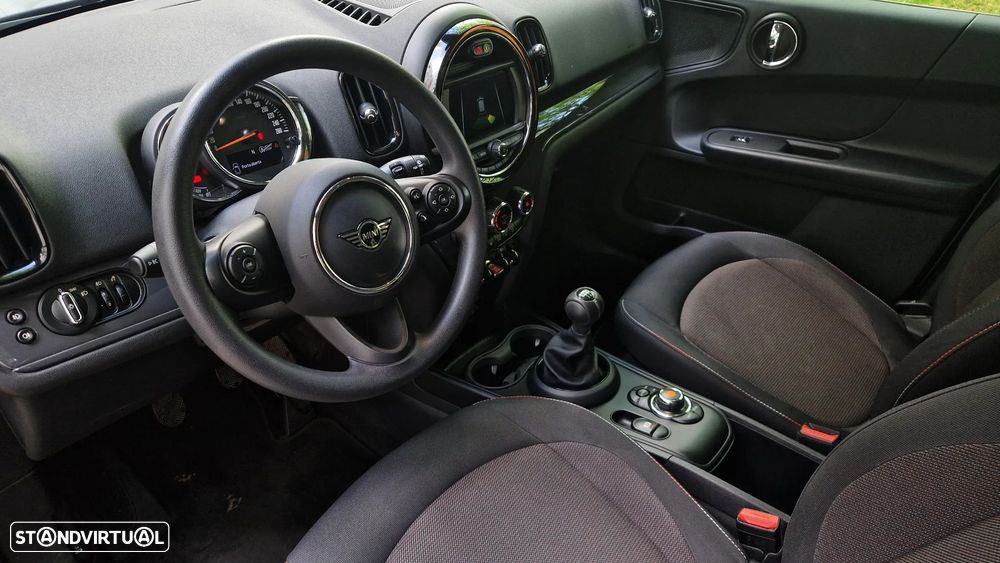 MINI Countryman Cooper Essential - 7