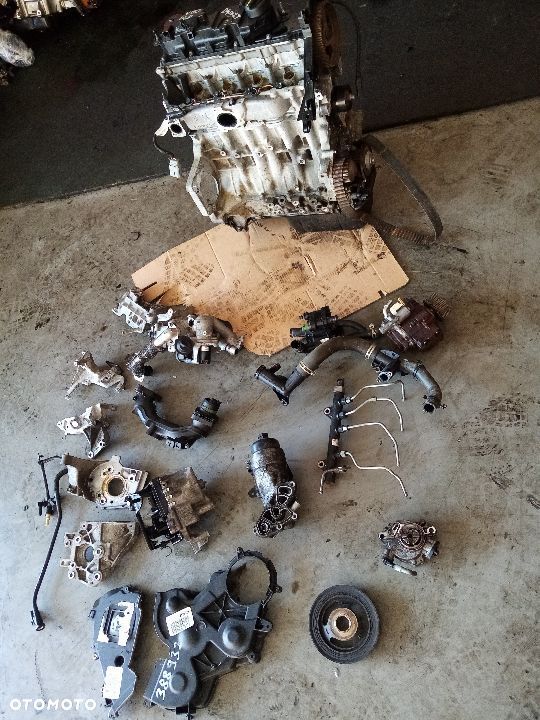 silnik części volvo v40 v50 1.6 d4162t  100zł cena za listwe wtryskową