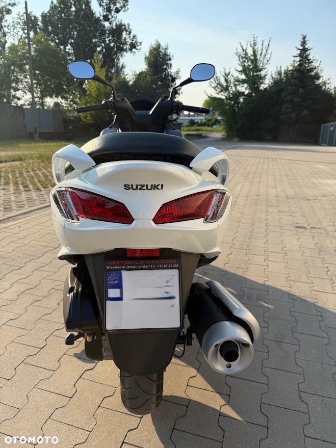 Suzuki Burgman - 5