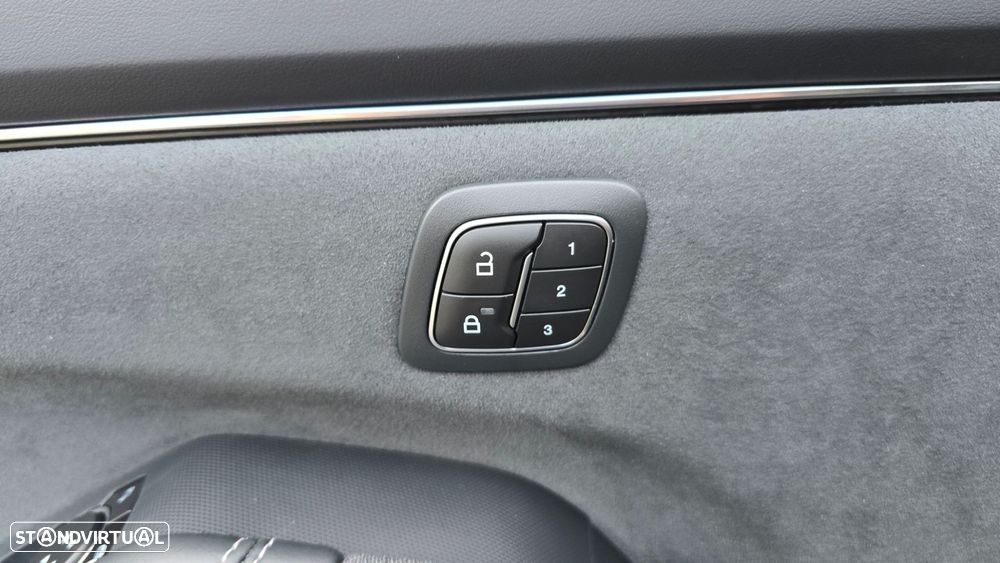 Ford Mustang Mach-E 98.7 kWh GT AWD - 10