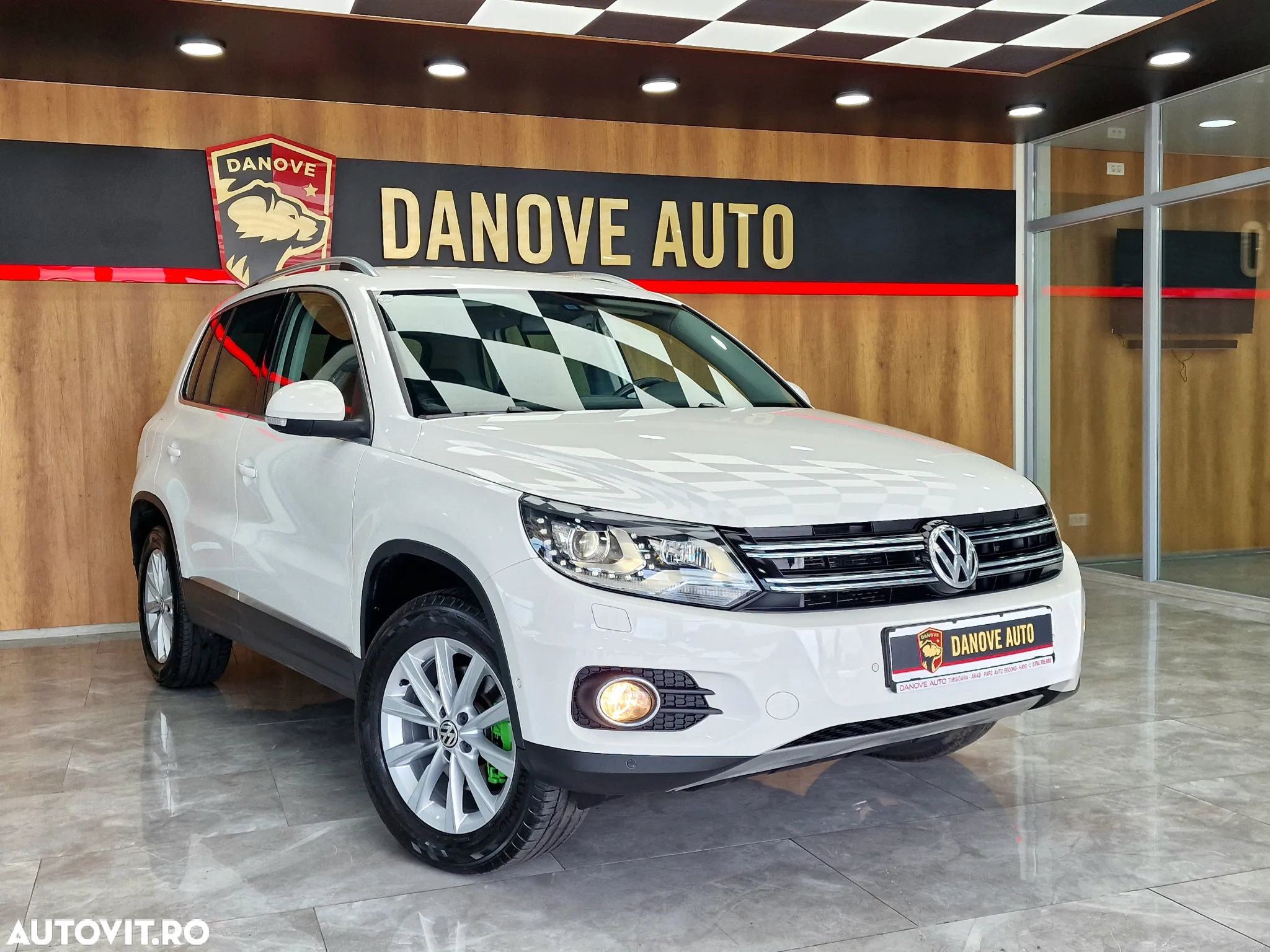 Volkswagen Tiguan 2.0 TDI 4Motion Track & Field - 3