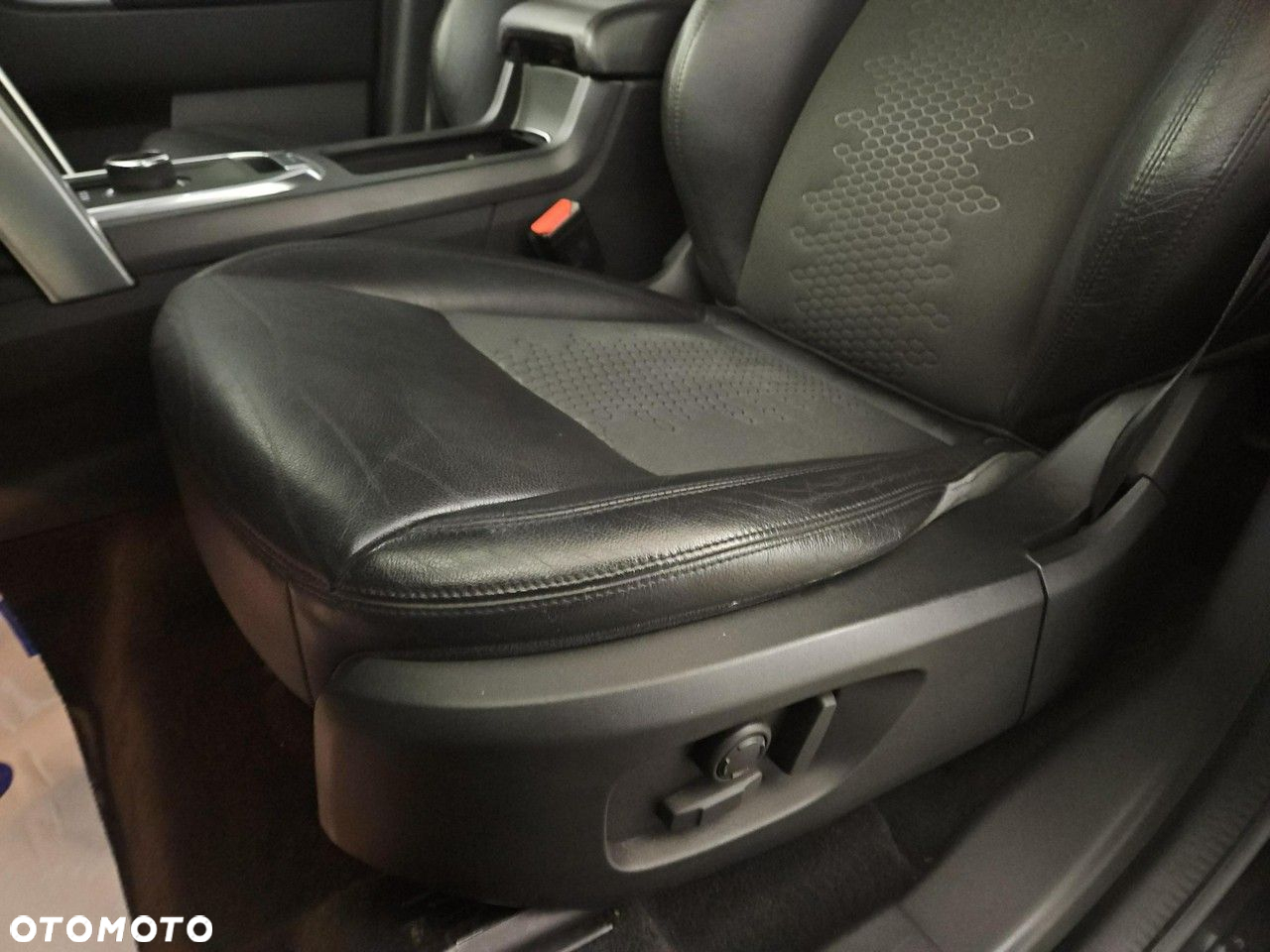 Land Rover Discovery Sport 2.0 TD4 SE - 12