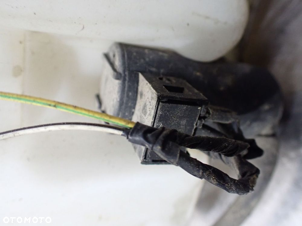 ZBIORNICZEK SPRYSKIWACZY HONDA ACCORD VII 3.0VTEC - 6