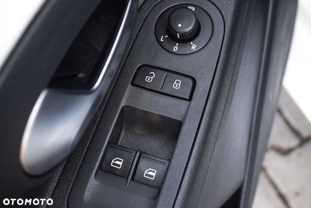 Volkswagen up! - 19