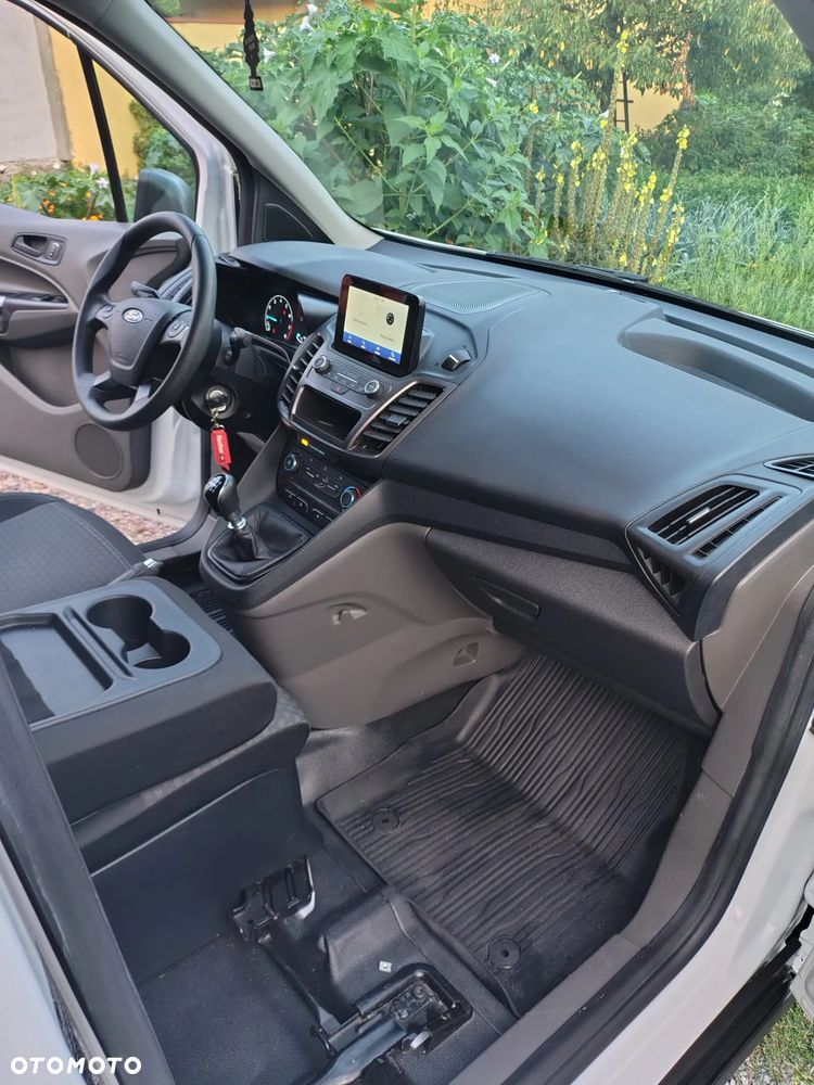 Ford Transit Connect - 9