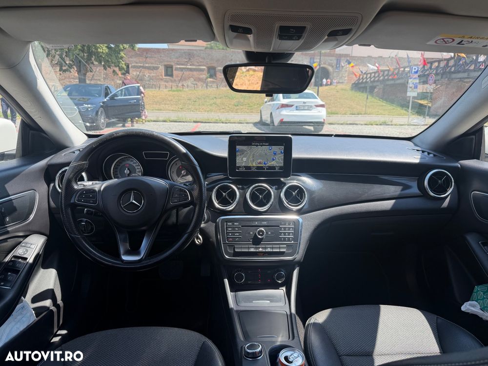 Mercedes-Benz CLA 200 d Shooting Brake 4MATIC Aut. - 13