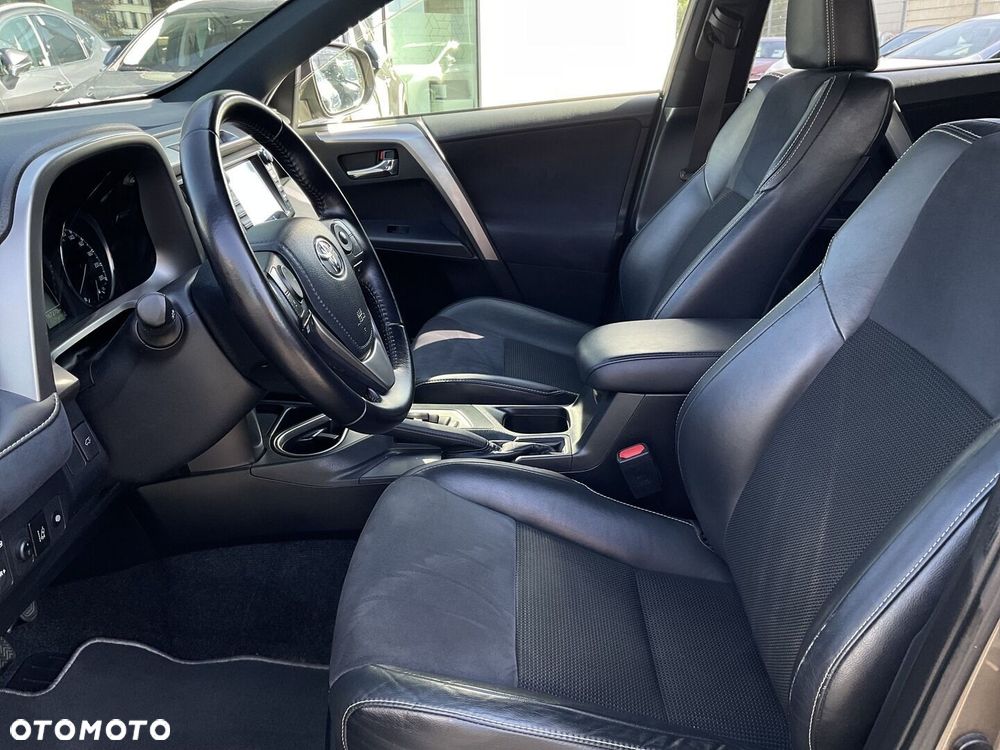 Toyota RAV4 Hybrid Prestige 4x4 - 19
