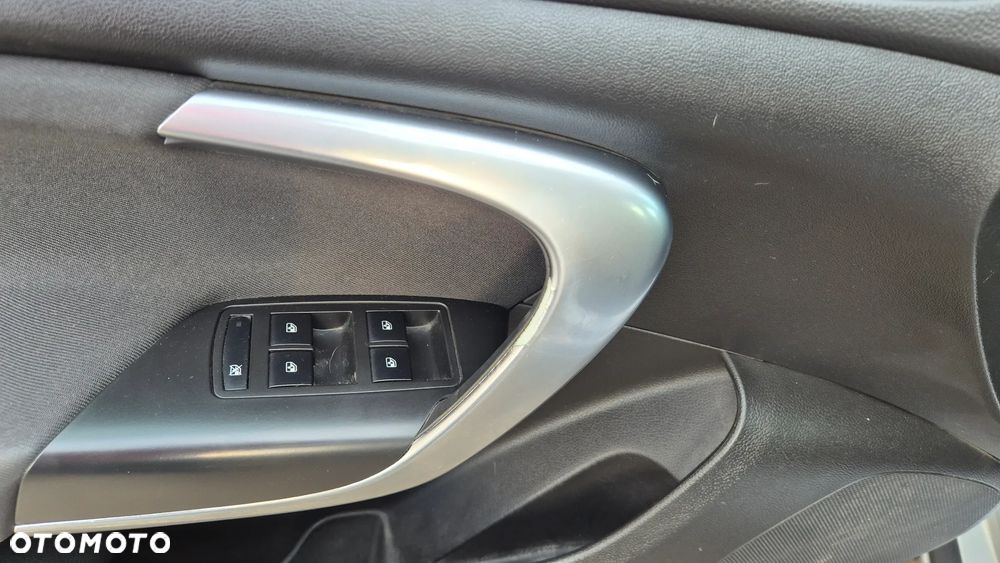 Opel Insignia 2.0 CDTI ecoFLEX - 17