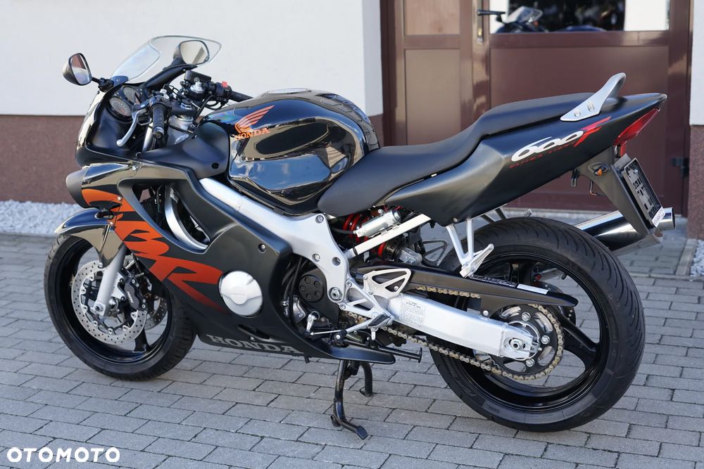 Honda CBR - 19