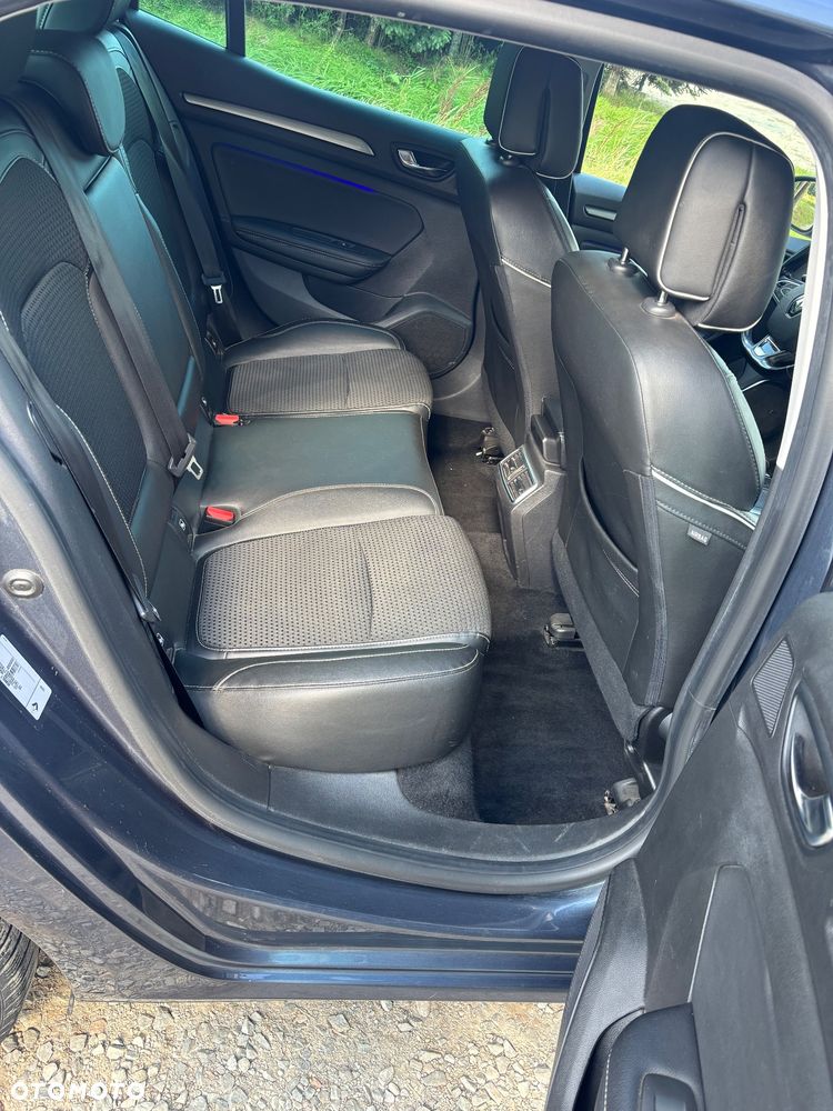 Renault Megane 1.6 dCi Bose - 8