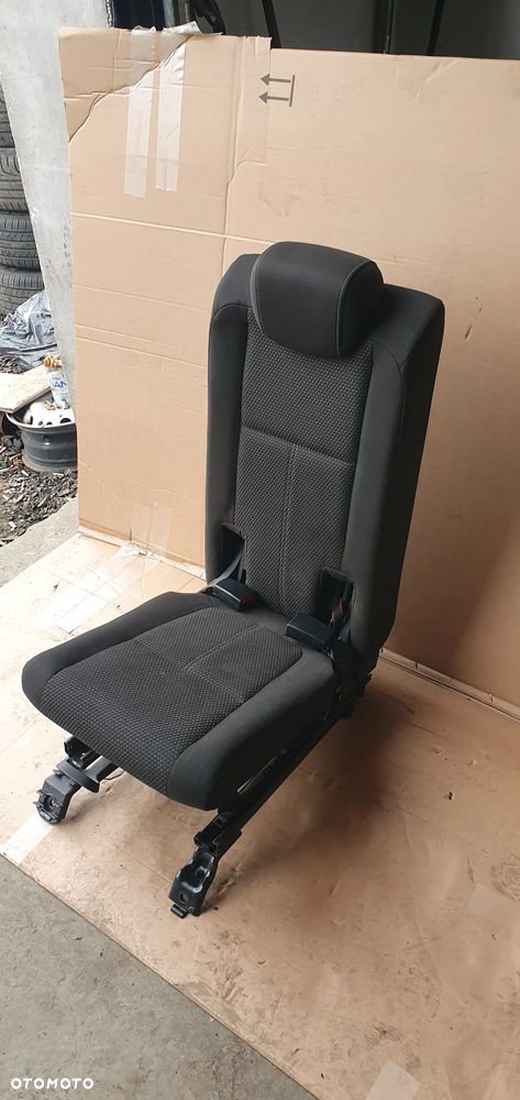 Fotel siedzenie tył tylny środkowy 2 rząd Opel Zafira C - 3