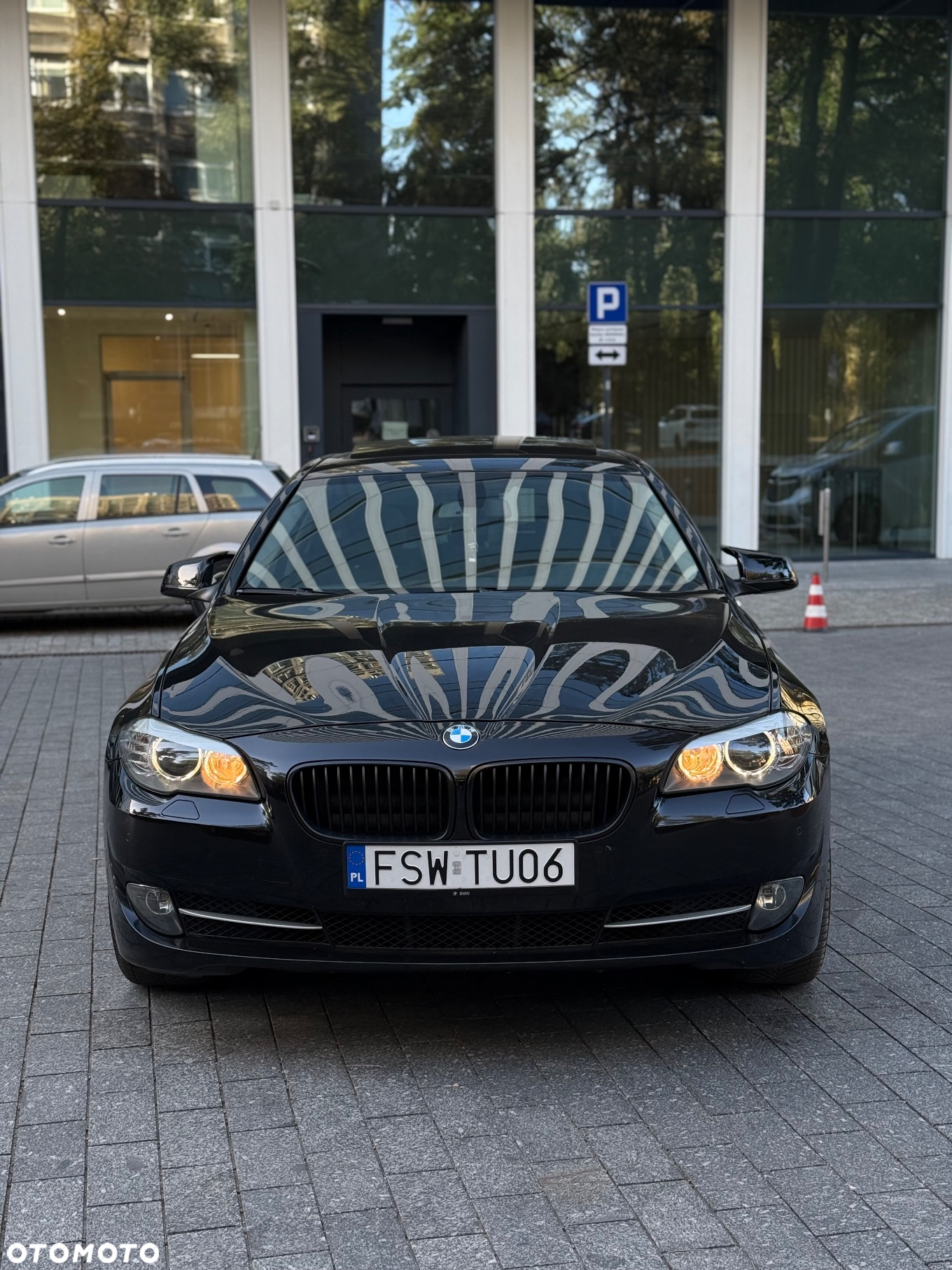BMW Seria 5 520i Touring Luxury Line - 2