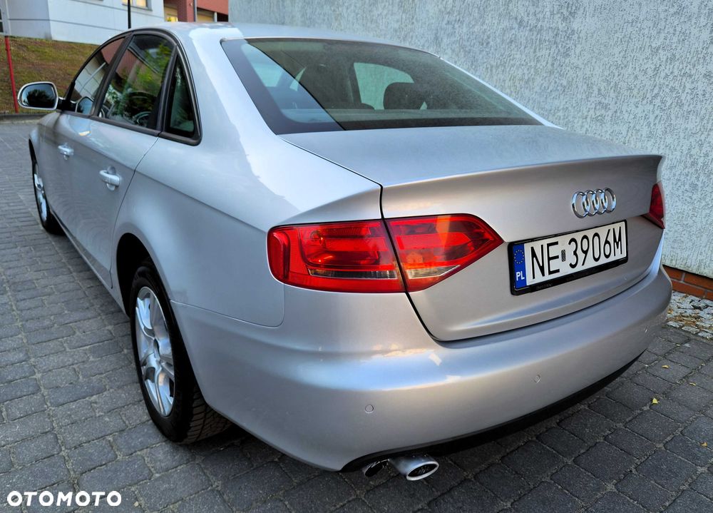 Audi A4 Limousine - 5
