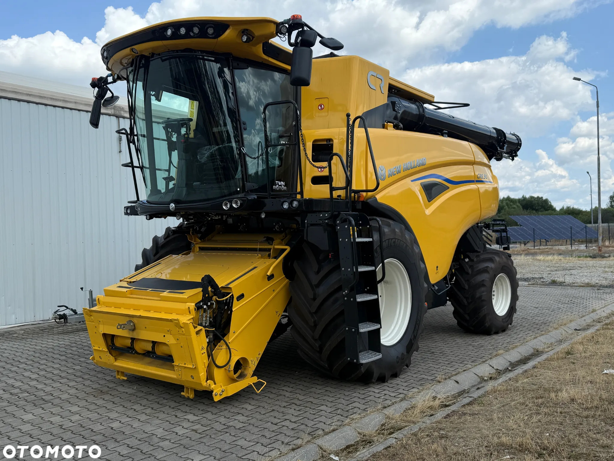 New Holland CR8.90 - 2