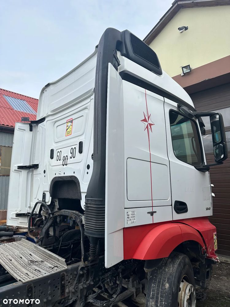 Kabina Kompletna Mercedes Actros MP4 - 4