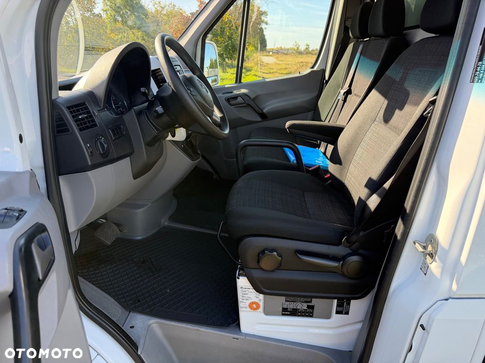 Mercedes-Benz Sprinter - 20