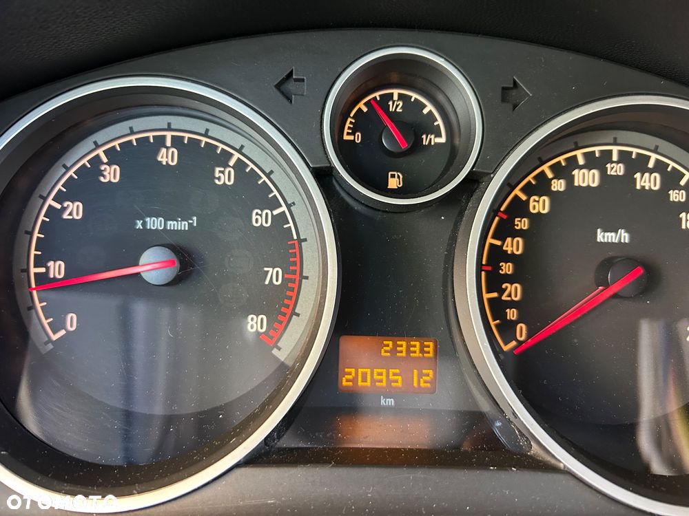 Opel Astra 1.6 Enjoy - 16