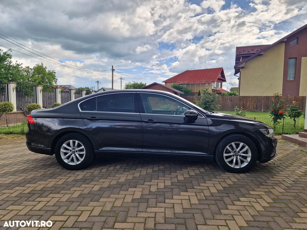 Volkswagen Passat 2.0 TDI DSG Comfortline - 22