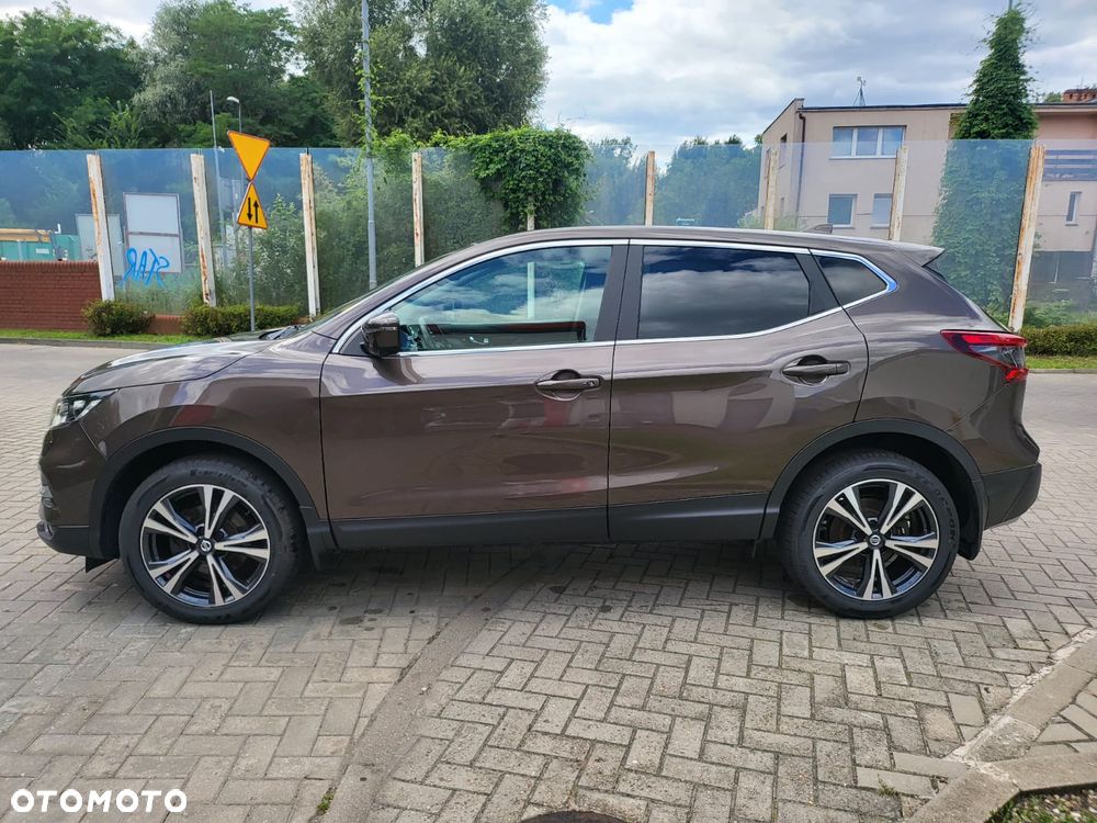 Nissan Qashqai 1.3 DIG-T N-WAY - 2