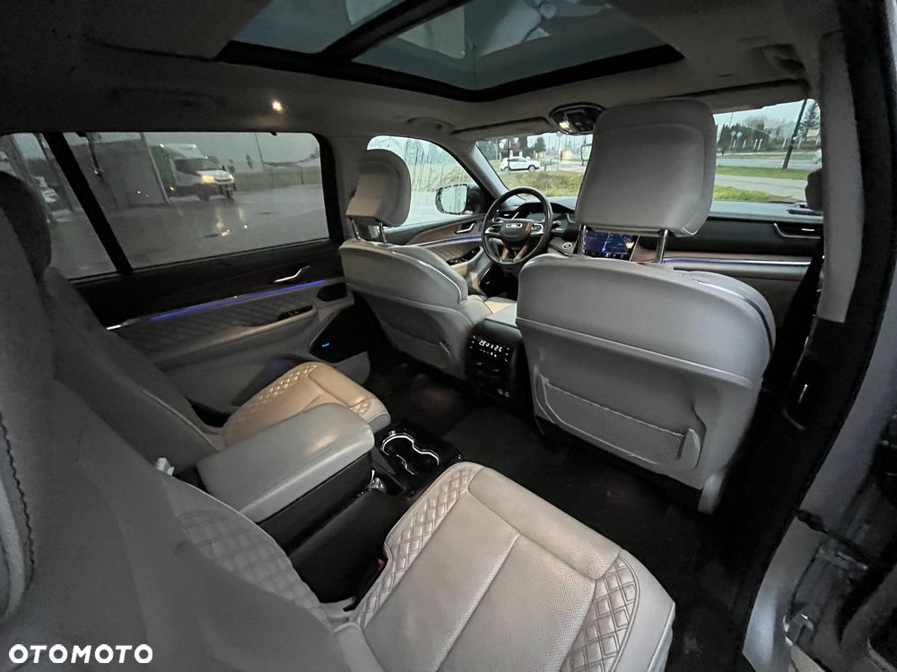 Jeep Grand Cherokee - 7