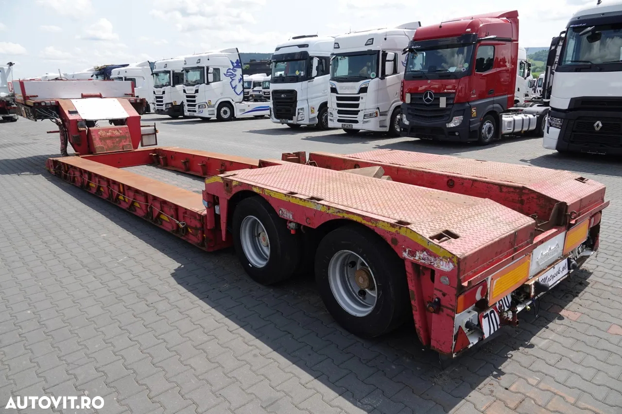 Nooteboom TIEFBET DETASABILE / ȘASIU JOS / EXTENSIBIL / OSI DE DIRECȚIE / Lungime 22 m / PORTATOR / TROLIU - 30