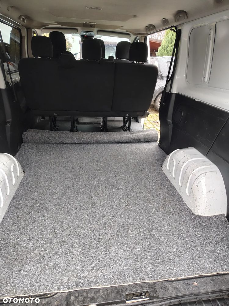 Renault Trafic - 16