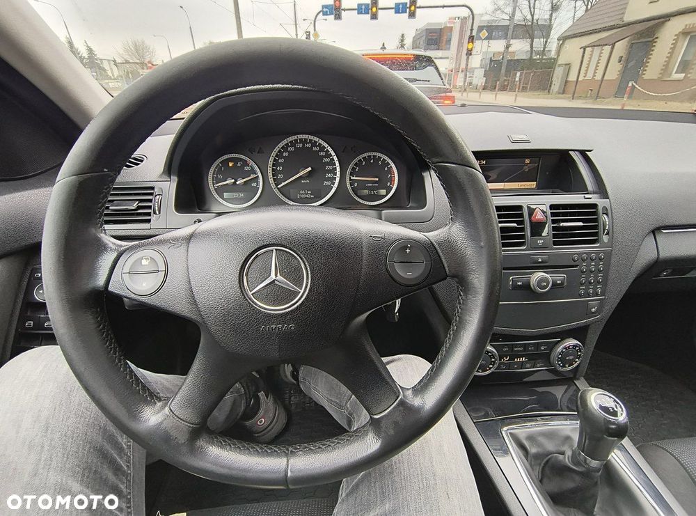 Mercedes-Benz Klasa C 180 Kompressor Elegance - 21