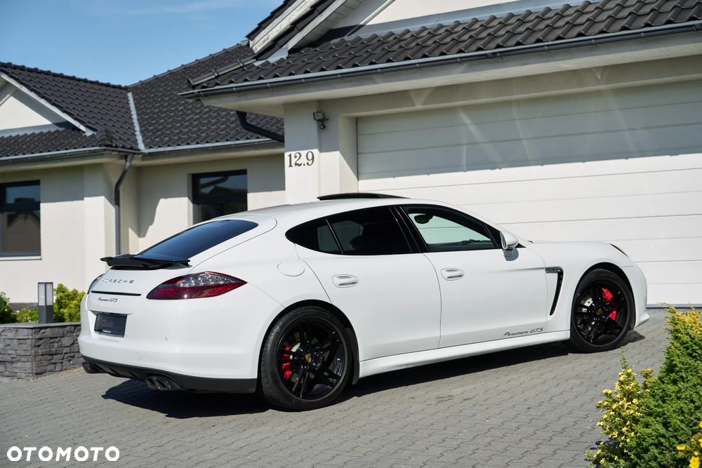 Porsche Panamera GTS - 10