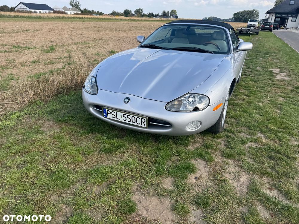 Jaguar XK8 4.0 - 1