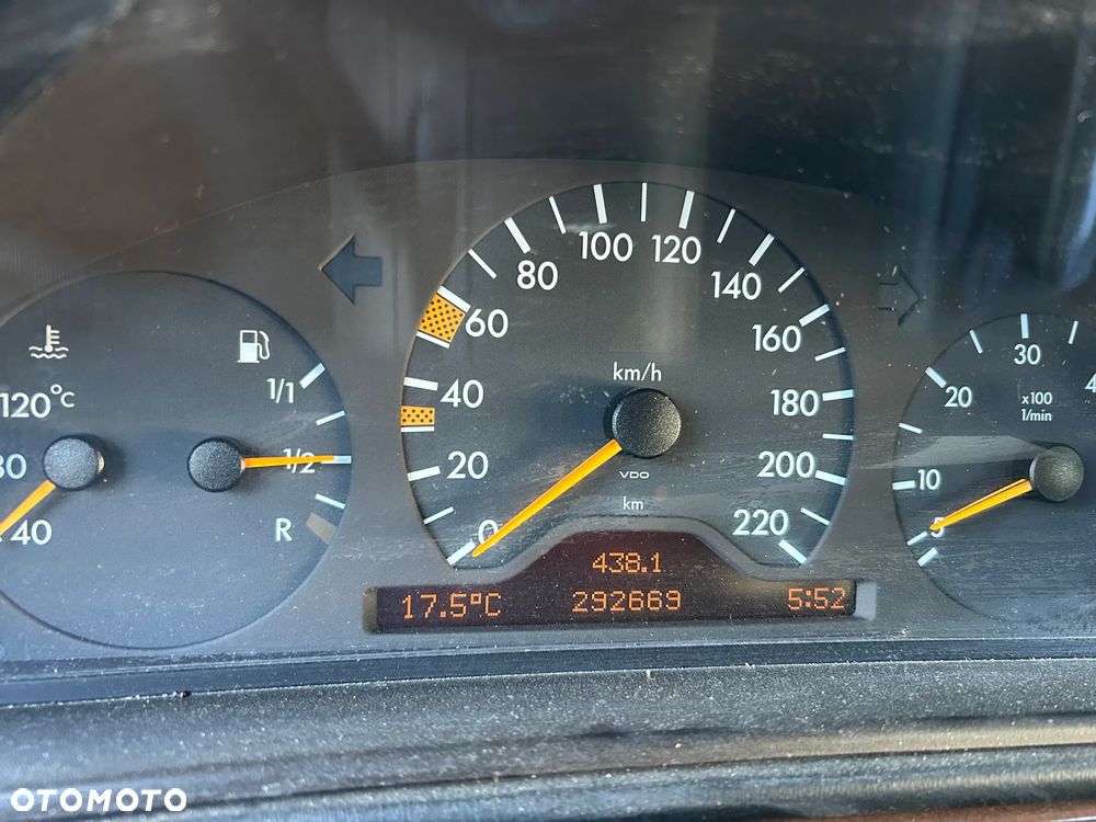Mercedes-Benz Klasa G 300 TD - 13