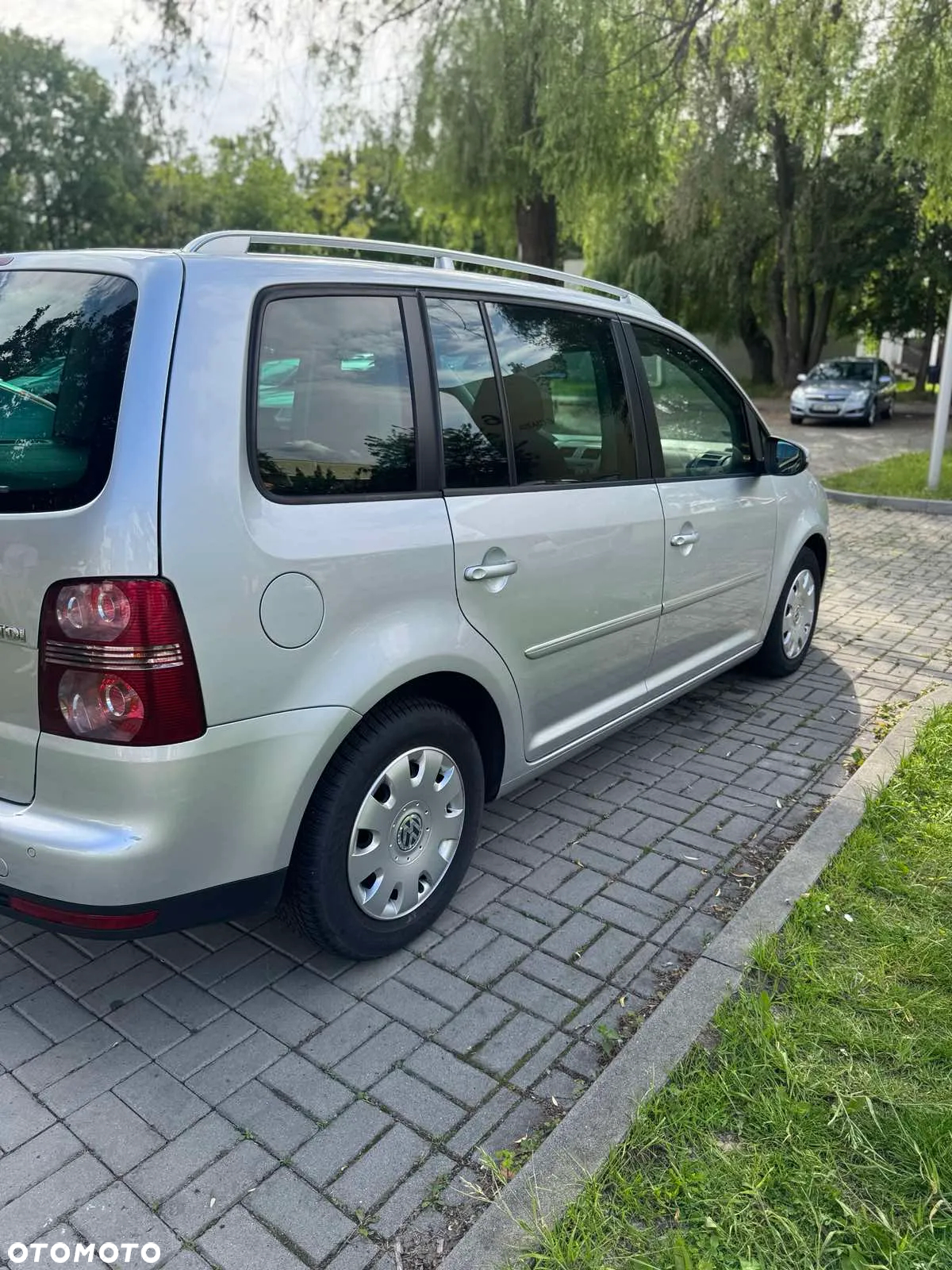 Volkswagen Touran 2.0 TDI DPF Comfortline - 16