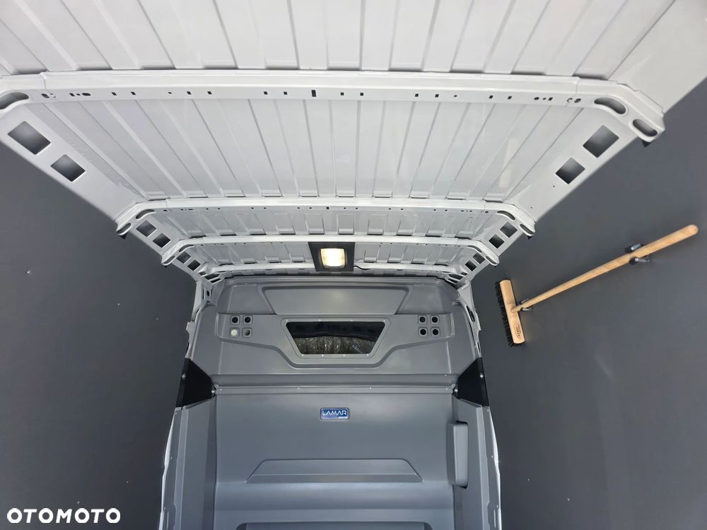 Opel Movano - 8