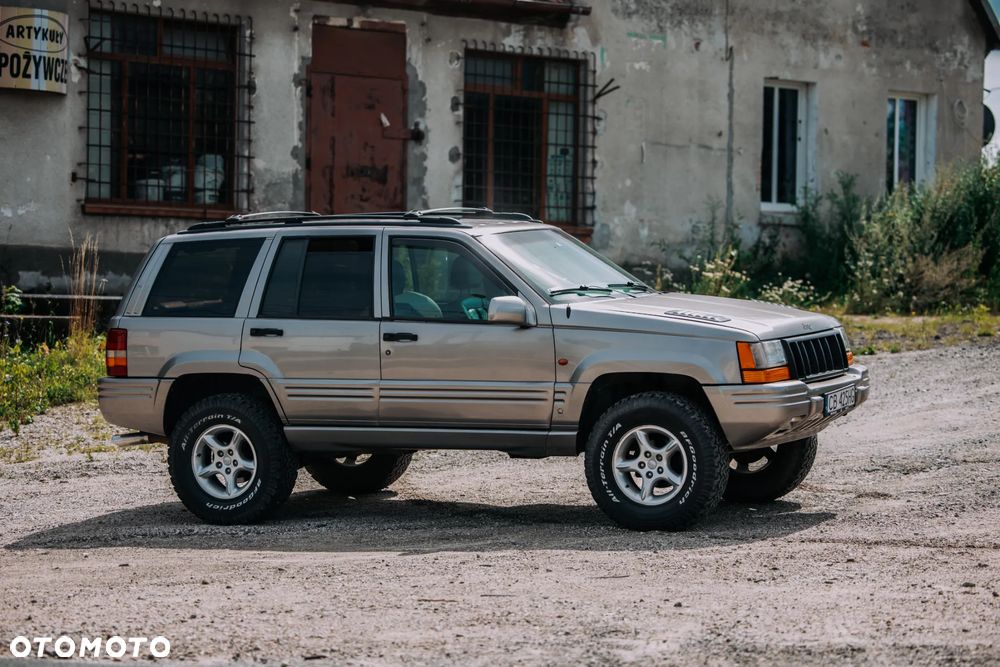 Jeep Grand Cherokee - 4