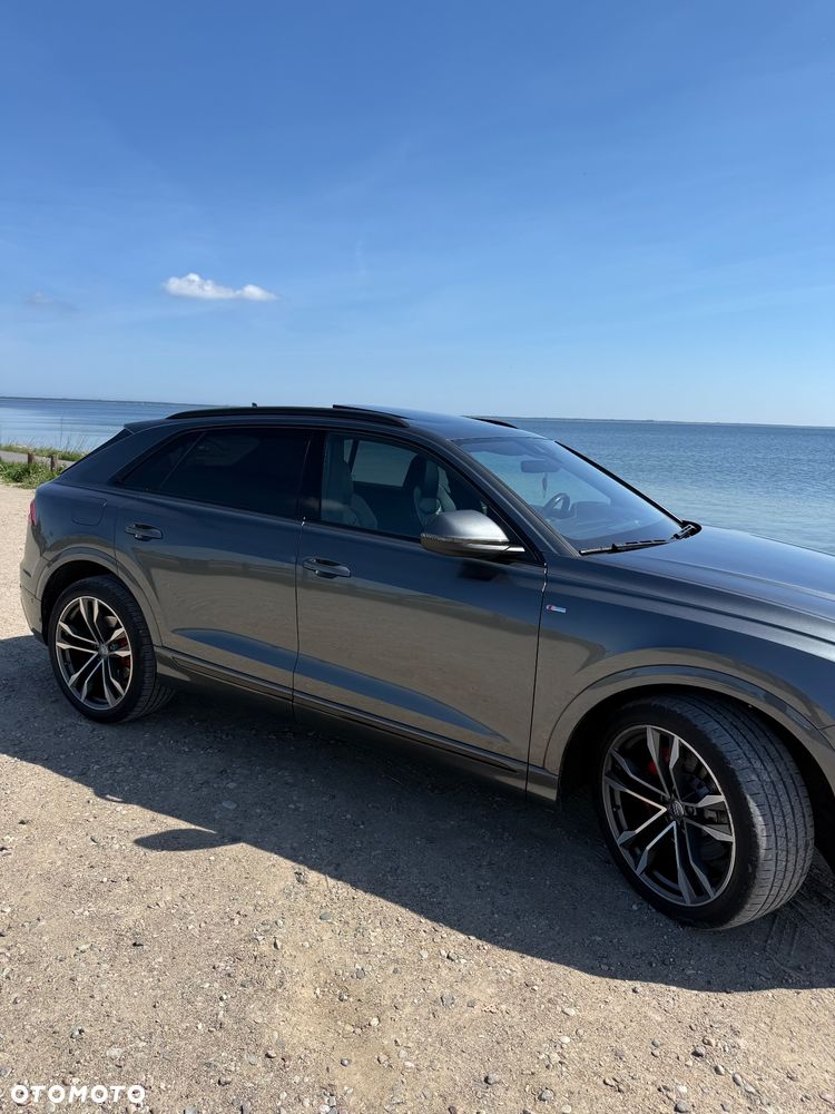 Audi Q8 - 9