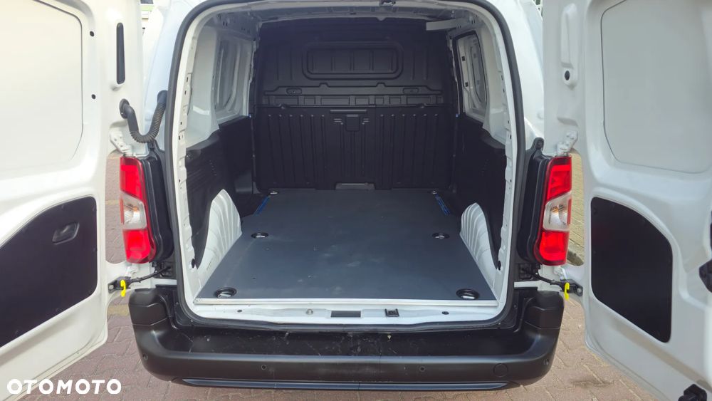 Toyota Proace City - 7