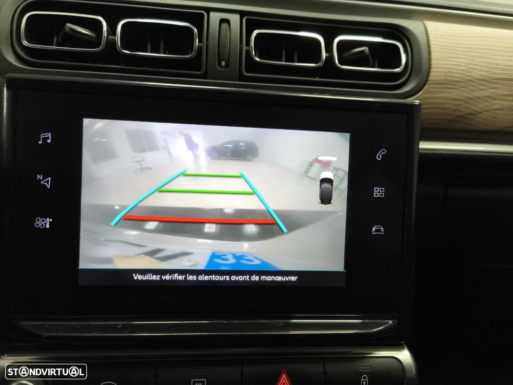 Citroën C3 1.2 PureTech Shine - 9