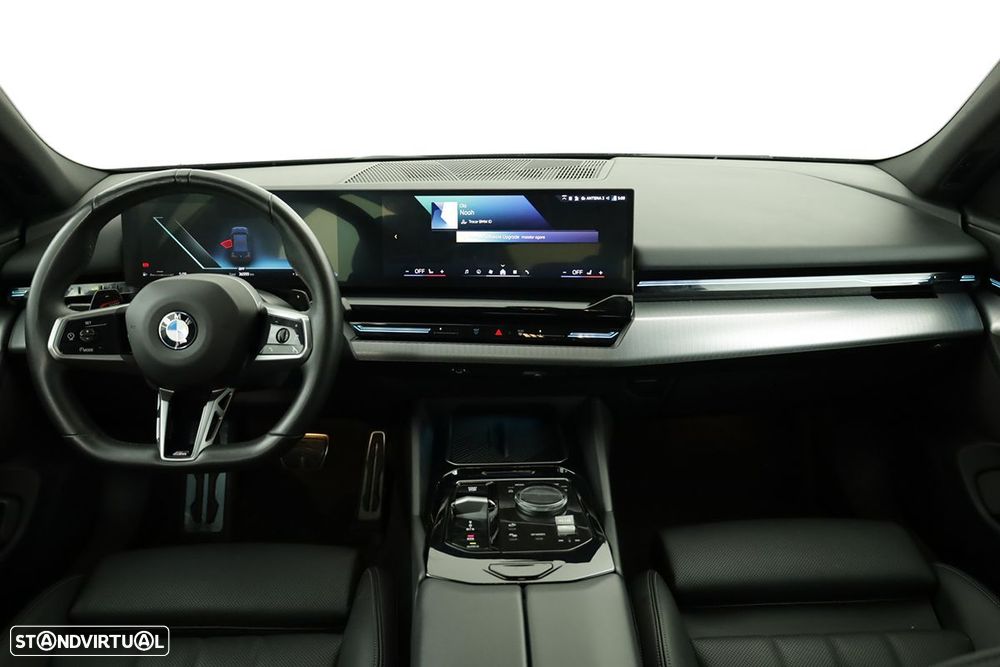 BMW 520 d Pack Desportivo M - 8
