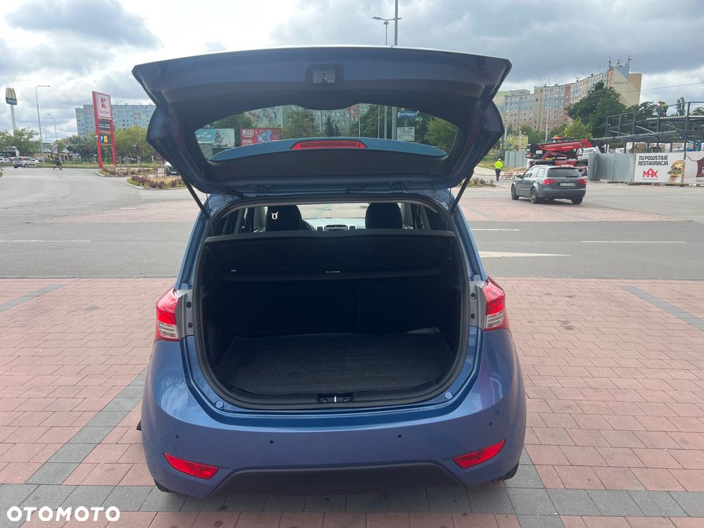 Hyundai ix20 1.4 Premium blue - 13