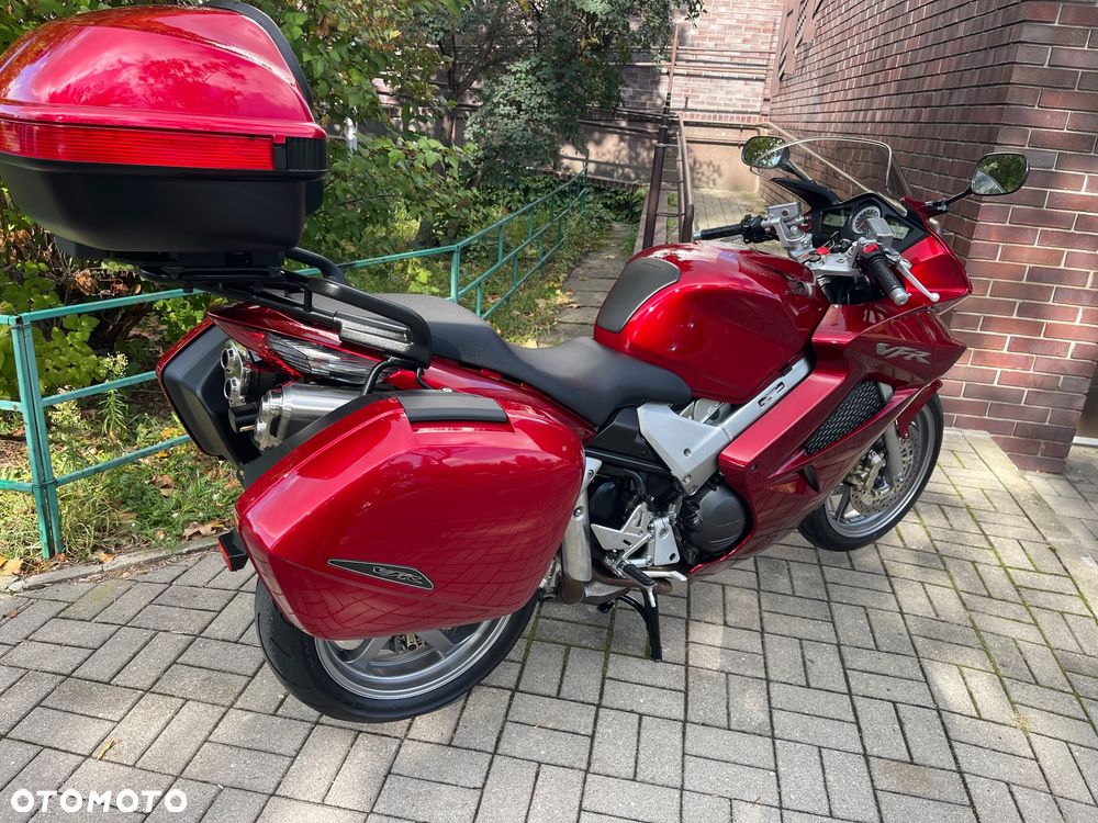 Honda VFR - 15