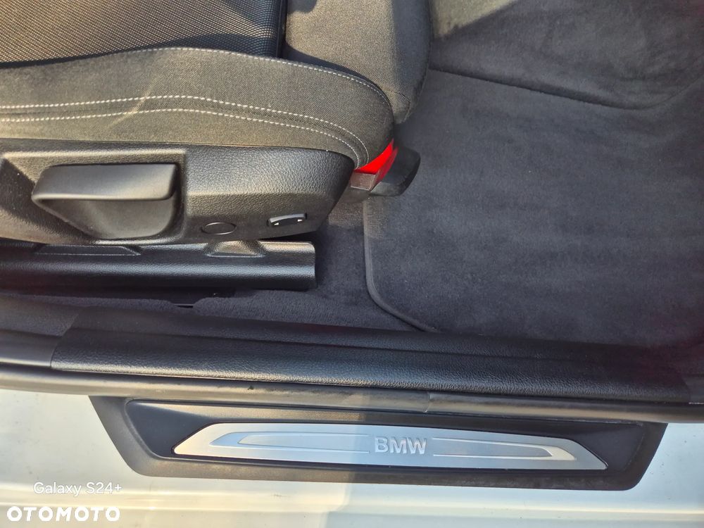 BMW Seria 3 318i Sport Line - 20